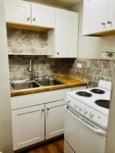 3320 Bardstown Rd, Unit V5 in Louisville, KY - Building Photo - Building Photo