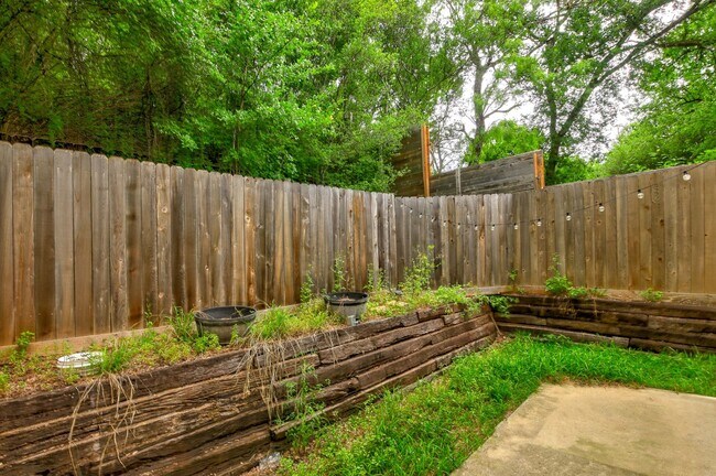 5300 Ledesma Rd, Unit Unit B in Austin, TX - Building Photo - Building Photo