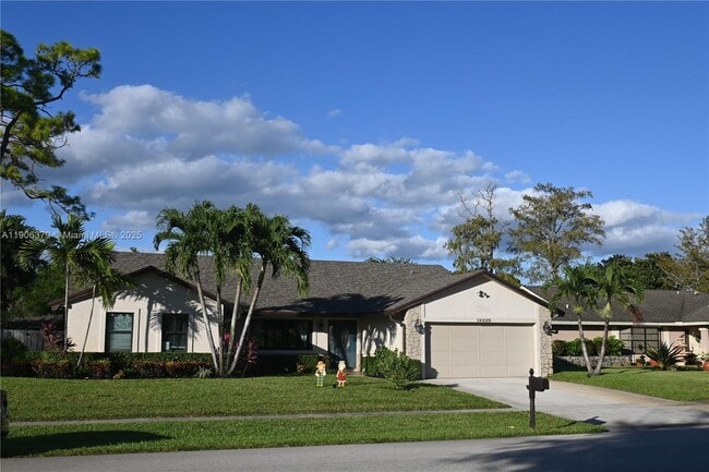 14229 Stirrup Ln in Wellington, FL - Building Photo - Building Photo