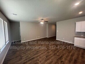 115 Rue Chateau Royal Dr in Youngsville, LA - Building Photo - Building Photo