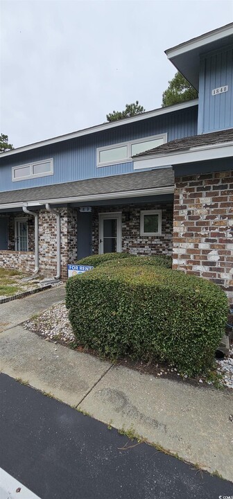 1840 Fairway Ridge Dr in Surfside Beach, SC - Building Photo