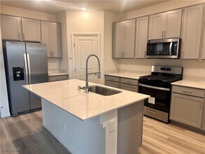 2933 Gallarate Dr in Henderson, NV - Building Photo - Building Photo