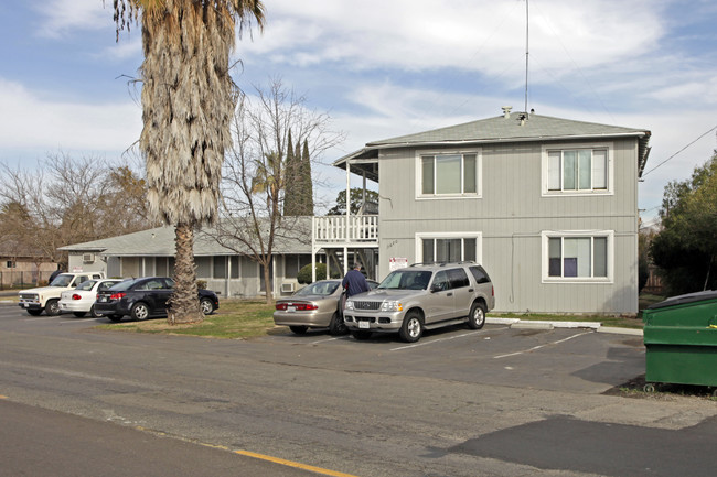 3620 Morse Ave in Sacramento, CA - Building Photo - Building Photo