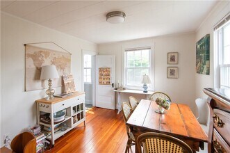 8 Palmer St in Newport, RI - Building Photo - Building Photo