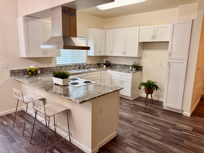 Ashley Estates in Turlock, CA - Foto de edificio - Building Photo