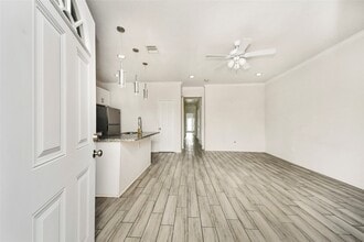 7980 Ethel St in Houston, TX - Building Photo - Building Photo