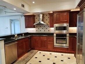 200 W 2nd St, Unit 906 in Reno, NV - Building Photo - Building Photo