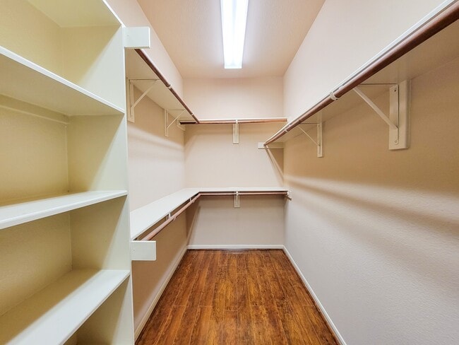 property at 2814 Bay Springs View