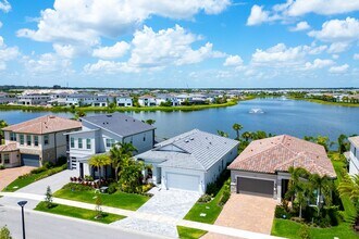 10444 Northbrook Cir in Palm Beach Gardens, FL - Building Photo - Building Photo