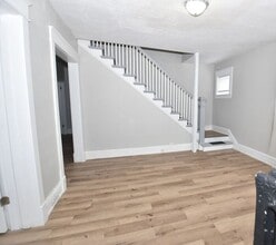 913 E Washington St in South Bend, IN - Building Photo - Building Photo