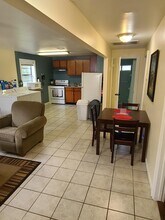 1220 Adams St, Unit A in New Orleans, LA - Foto de edificio - Building Photo