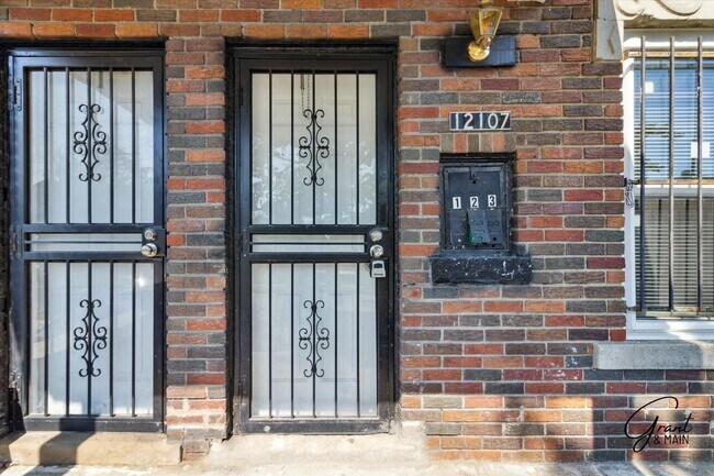12107 Stoepel St in Detroit, MI - Foto de edificio - Building Photo