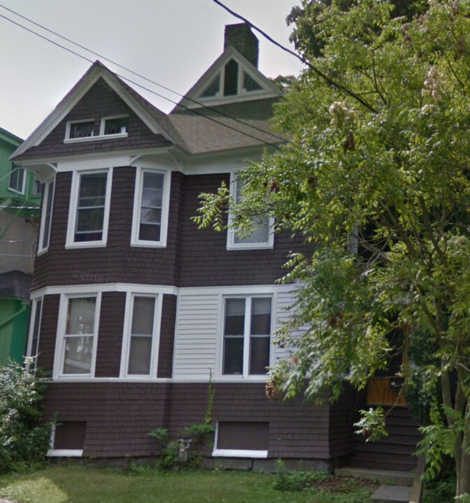 803 E Seneca St, Unit 112 in Ithaca, NY - Foto de edificio