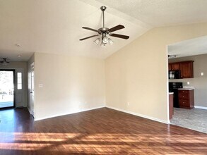 4418 Clifton Dr in Hope Mills, NC - Building Photo - Building Photo