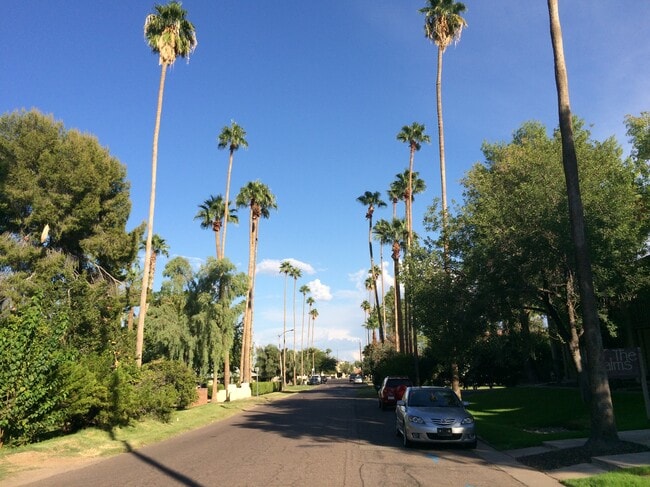 property at 31 W Pasadena Ave