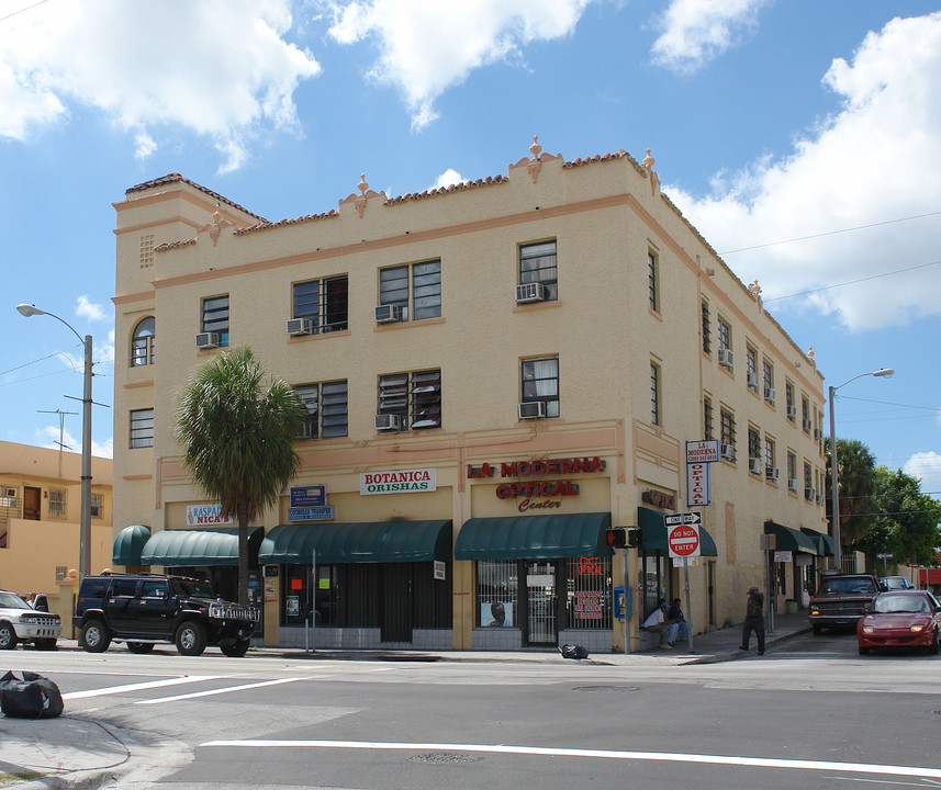 1274 W Flagler St in Miami, FL - Foto de edificio