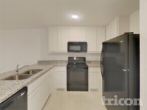 140 Cornstalk Ln in Princeton, TX - Foto de edificio - Building Photo