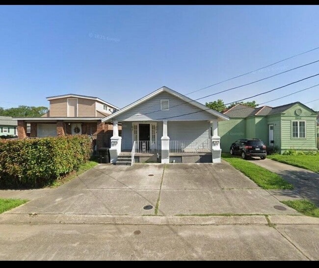property at 2507 Jonquil St