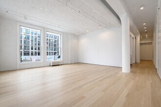 54 Bleecker St, Unit 2A in New York, NY - Building Photo - Building Photo