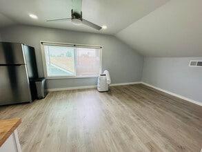 2707 Cridge St in Riverside, CA - Foto de edificio - Building Photo