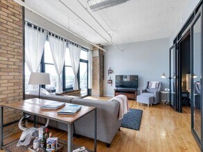 290 Market St in Minneapolis, MN - Building Photo - Building Photo