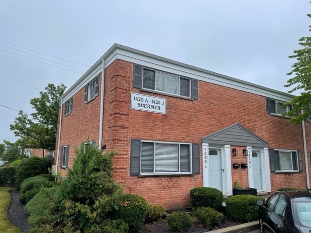 property at 1420 Shermer Rd