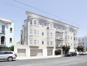 2300 Francisco St in San Francisco, CA - Building Photo - Building Photo