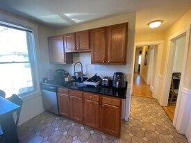 176 Elm St, Unit 2 in North Cambridge, MA - Building Photo