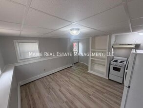 54 Charles St in Bangor, ME - Building Photo - Building Photo