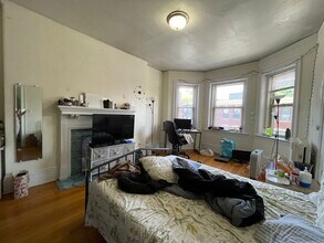11 Park St, Unit 6A in Brookline, MA - Building Photo - Building Photo