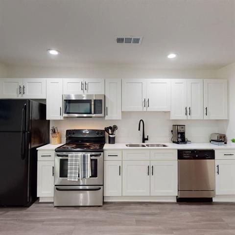 property at 321 E 8th St