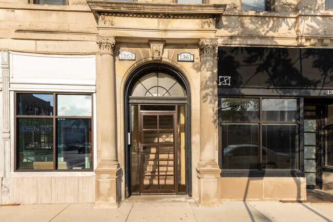 1361-1363 N Ashland Ave in Chicago, IL - Building Photo - Building Photo