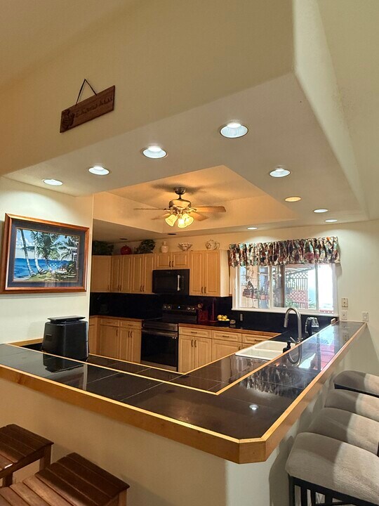 73-1342-1342 Oneone Pl in Kailua Kona, HI - Building Photo