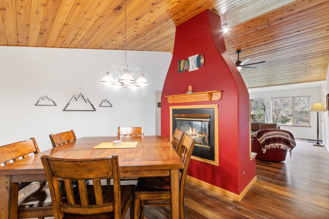 33146 Orchard Dr in Bigfork, MT - Building Photo - Building Photo