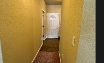 8414 Vista Verde Cir in La Grange, CA - Building Photo - Building Photo