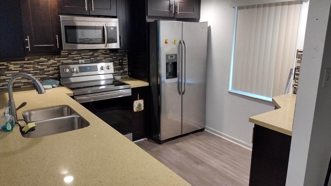 9220 SW 3rd St in Boca Raton, FL - Building Photo