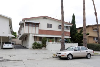 855 S Sherbourne Dr in Los Angeles, CA - Building Photo - Primary Photo