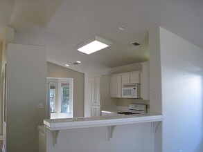 2630 E Omaha Ave in Fresno, CA - Building Photo - Building Photo