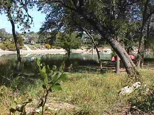 174 Lakeshore Ln in Bandera, TX - Building Photo - Building Photo