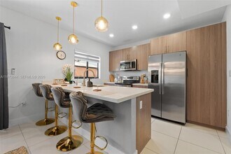 206 NW 11th Ct in Florida City, FL - Building Photo - Building Photo