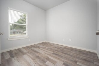 201 S 11th St in Perry, OK - Building Photo - Building Photo