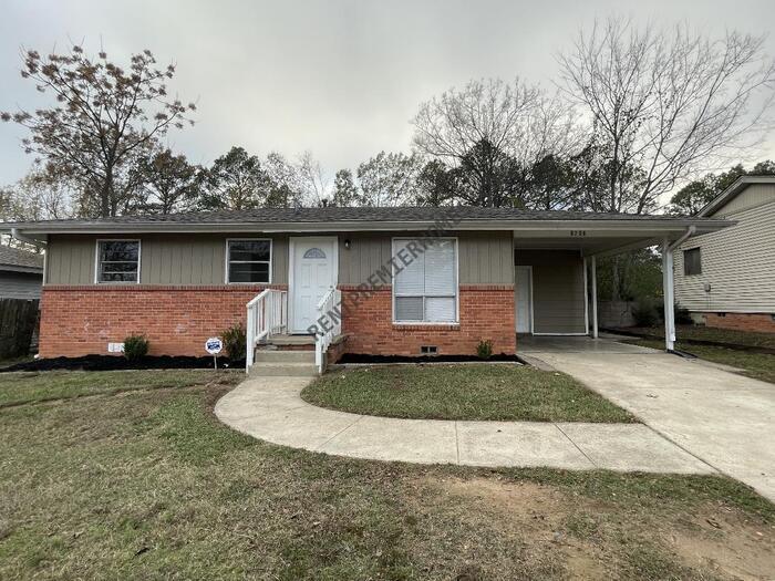 6706 W Wakefield Dr in Little Rock, AR - Building Photo