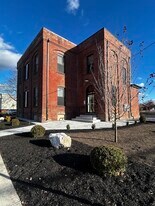 246 Front St, Unit 1 in Lincoln, RI - Building Photo