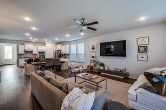 3305 Ironstone Rd in Northlake, TX - Foto de edificio - Building Photo