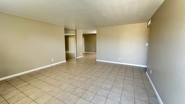 8613 W Monterosa St in Phoenix, AZ - Building Photo - Building Photo
