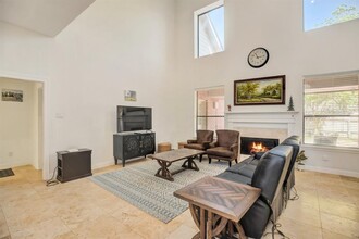 301 Winding Oak Ln S in League City, TX - Building Photo - Building Photo