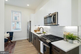 1723 Francis St in Philadelphia, PA - Building Photo - Building Photo