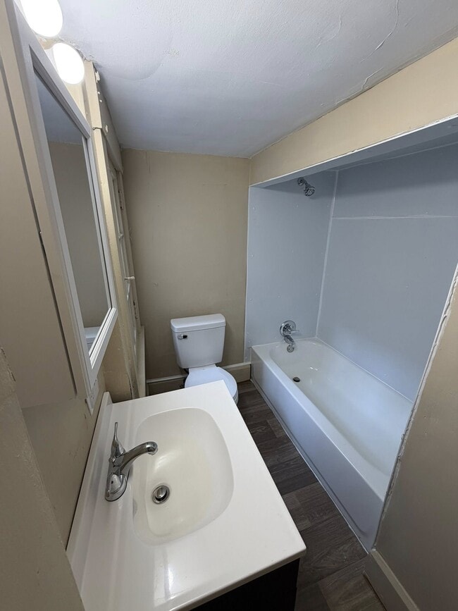 1003 1/2 Sunset Ave in Zanesville, OH - Building Photo - Building Photo