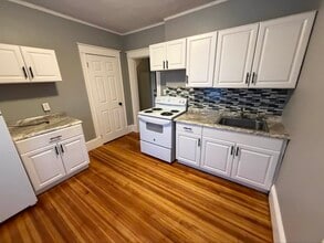 34 Springside Ave, Unit FL 2 in Pittsfield, MA - Building Photo - Building Photo