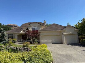 2552 Cotswold Hill Dr in Fairfield, CA - Building Photo